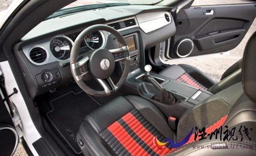 火拼! 野马GT500战克尔维特Grand Sport 汽车之家