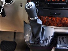 奔驰 福建戴姆勒 唯雅诺 2010款 2.5l 尊贵版