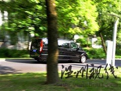 奔驰 福建戴姆勒 唯雅诺 2010款 2.5l 尊贵版