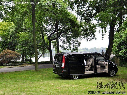 奔驰 福建戴姆勒 唯雅诺 2010款 2.5l 尊贵版