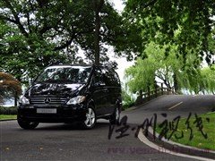 奔驰 福建戴姆勒 唯雅诺 2010款 2.5l 尊贵版