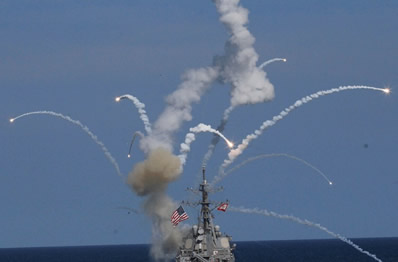 宙斯盾导弹驱逐舰沙利文发射导弹爆炸