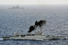 中国军舰穿越冲绳近海 日本派驱逐舰监视中国舰队穿越冲绳