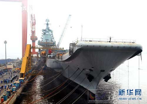 中国正在改造一艘旧航母用于科研试验和训练