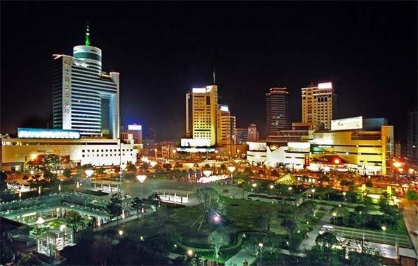 中国最富20大城市排行榜第10名：江苏常州市。 