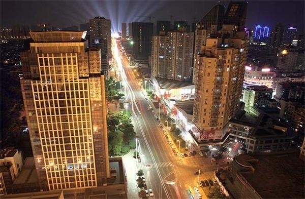 中国最富20大城市排行榜第9名：浙江温州市。 
