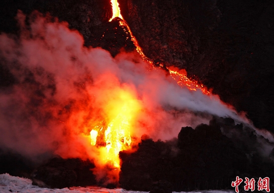 卡拉帕纳火山喷发