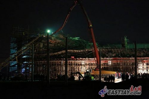 上海地铁停车场检修库坍塌