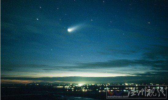 80年来最亮的彗星ISON彗星2013年11月照亮星空