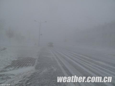 内蒙古受强冷空气影响 暴雪寒潮大风沙尘暴一起袭来