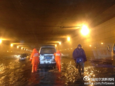 入夏最强降雨袭黑龙江 哈尔滨连下8天雨部分学校停课