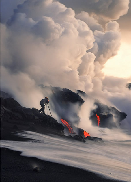 美国摄影师拍摄夏威夷基拉韦亚火山喷发