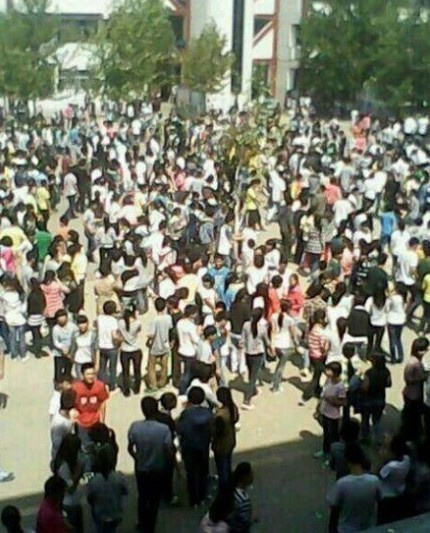 柘城县二高学生抗议