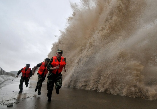 台风靠近浙江转移人口23万人 部分水库水位超限