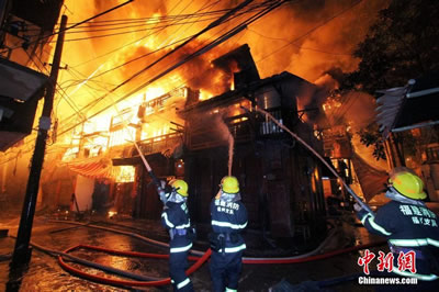 福州火灾 2013年12月22日福州台江区后洲街道同晖社区发生火灾