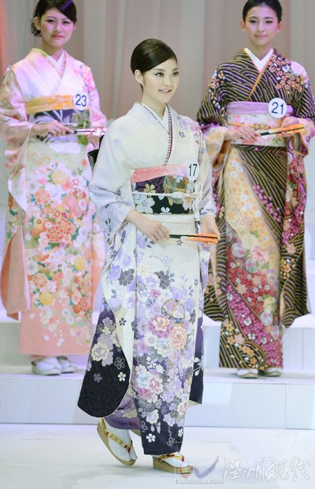 日本小姐和服展示