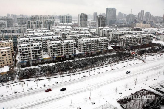 山东多地迎来2014年第一场雪