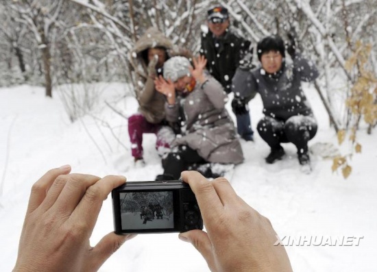 山东多地迎来2014年第一场雪