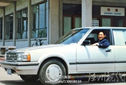 胡显钦成温州最老驾驶员