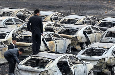 郑州汽车销售点火灾 2014年3月12日郑州汽车销售点停车场着火