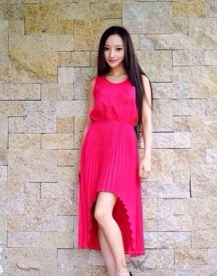李小璐**图片 **视频女主角是模特林娜冰长得像李小璐