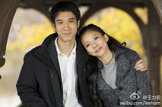 王力宏和老婆李靓蕾结婚当天发的照片