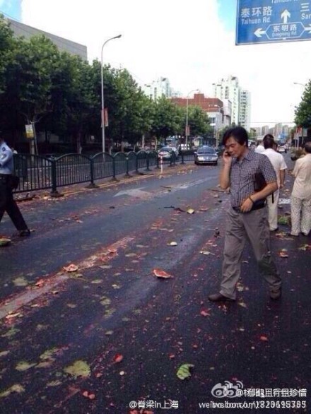 上海永泰路车祸现场