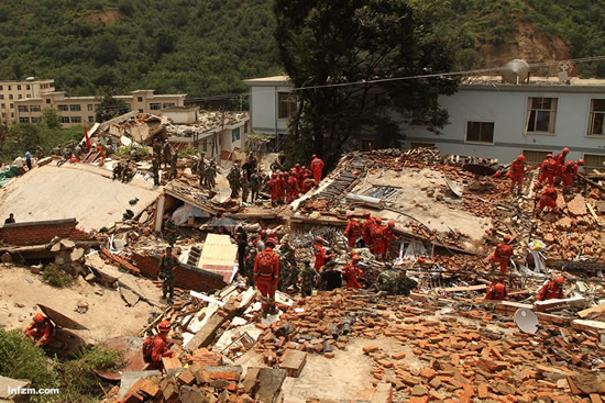 云南地震589人遇难