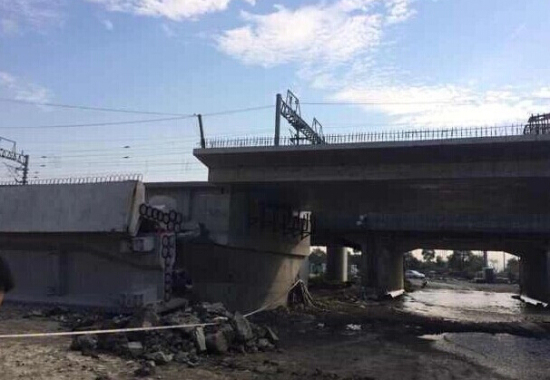 温州瓯海在建高架桥坍塌