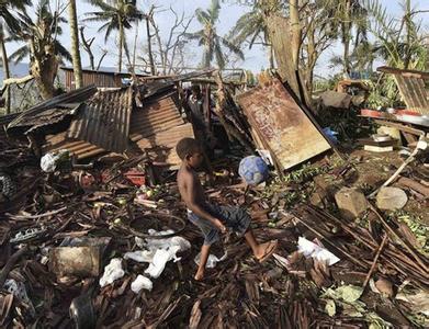 史上最强台风帕姆登陆瓦努阿图