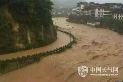 雷山洪水