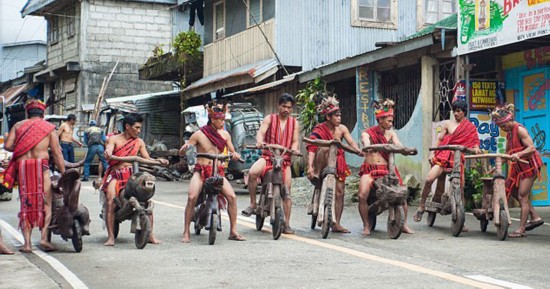 菲律宾伊戈洛特人木雕自行车公路赛
