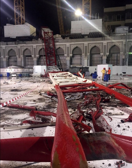 沙特麦加大清真寺塔吊倒塌