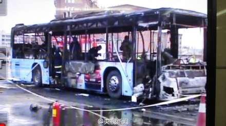 银川公交突发火灾致14人遇难32人受伤