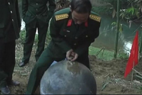 越南边境现太空球