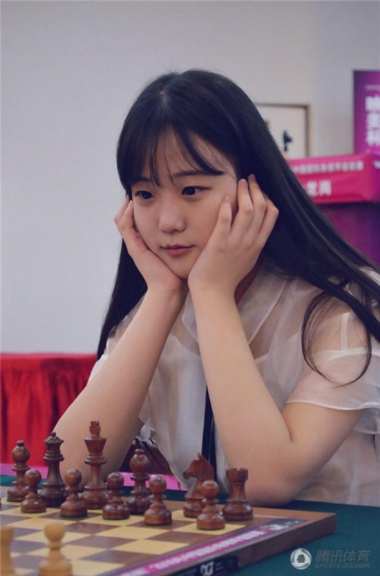 象棋美少女走红