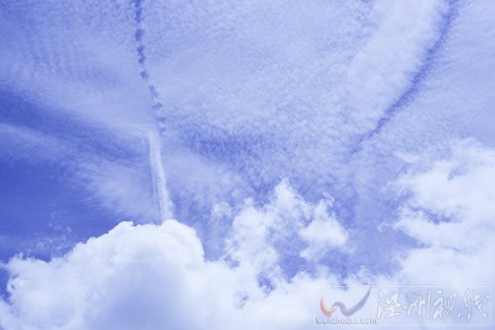 尼伯特台风来之前温州蓝天白云非常漂亮