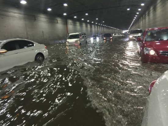 北京暴雨拉响洪水预警
