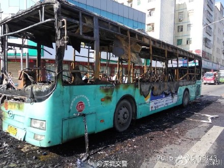 深圳公交车起火