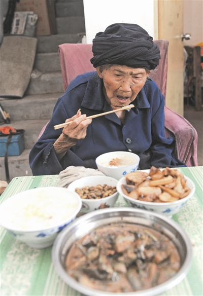 最长寿女昨辞世 成都119岁付素清老人去世