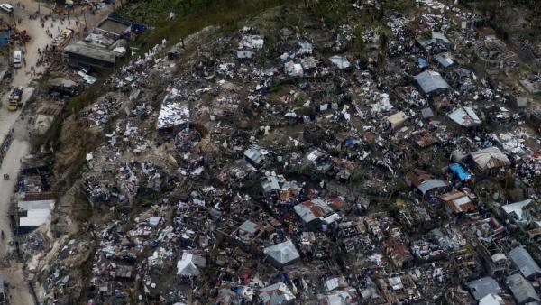 飓风“马修”已致海地264人遇难 正逼近美国沿海