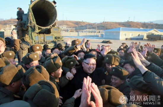朝鲜发射北极星-2中程弹道导弹
