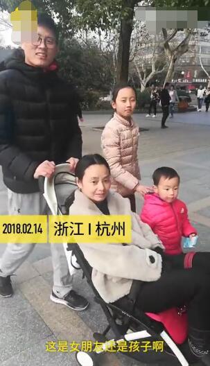 老公婴儿车推老婆