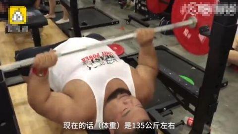 吃自助2人吃100多块牛羊排 去几次后吓坏餐厅老板