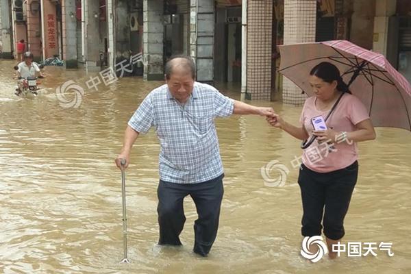 台风摩羯给华北黄淮带来大暴雨 华南强降雨持续