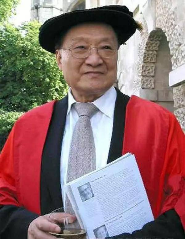 武侠泰斗金庸逝世
