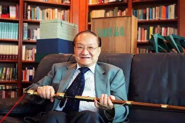 武侠泰斗金庸逝世