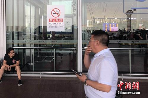 专家批中国烟包装