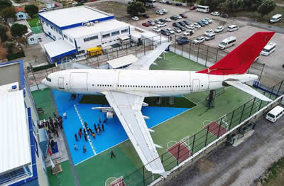 退役机改造成教室 土耳其空客A310客机