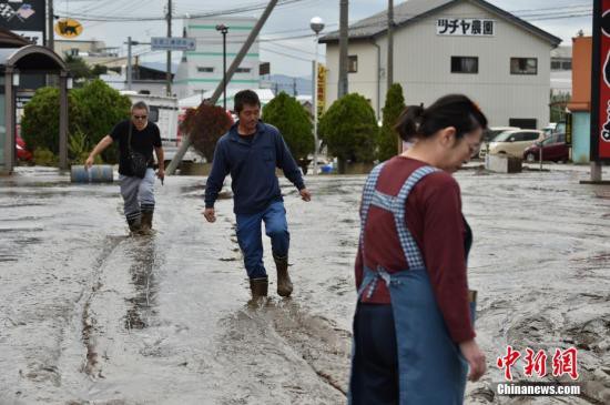 台风重创日本致78人死